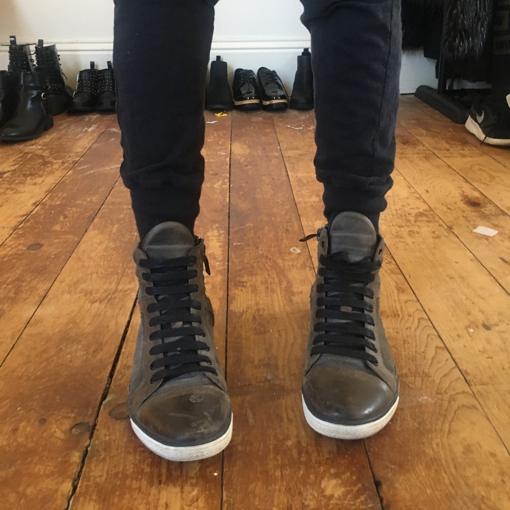 Kenneth Cole suede high-top shoes